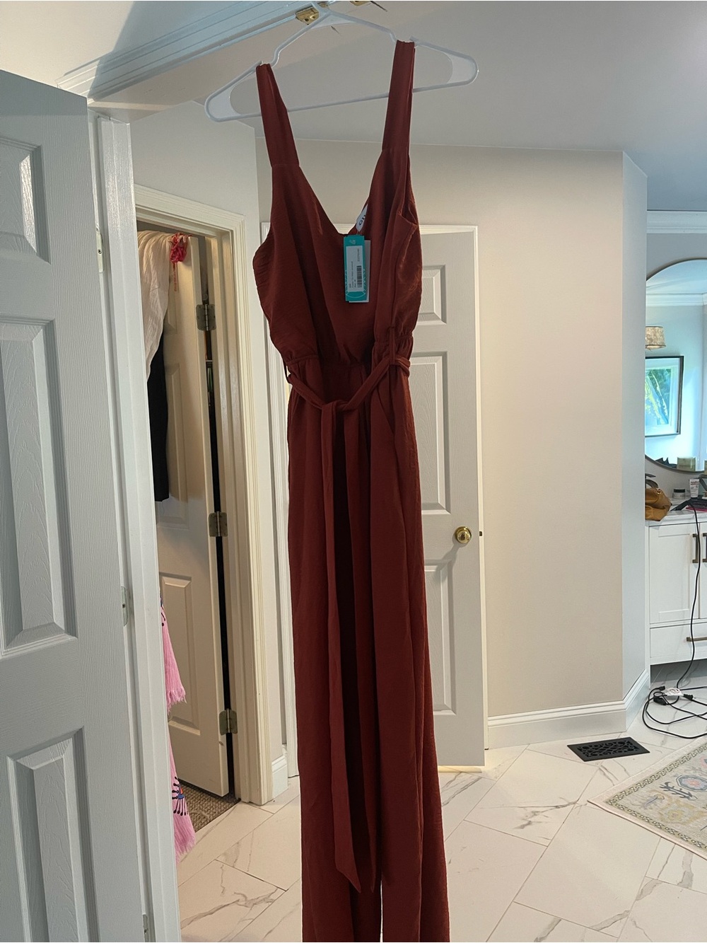 Gilli Rust Red Sleeveless V-Neck Wide-Leg Jumpsuit with Tie Waist